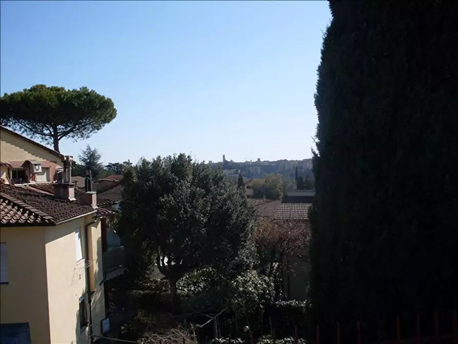 Immagine 24 di Appartamento in vendita  a Siena