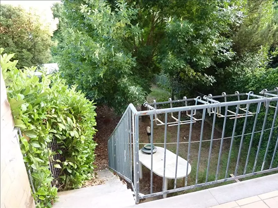 Immagine 3 di Appartamento in vendita  a Siena