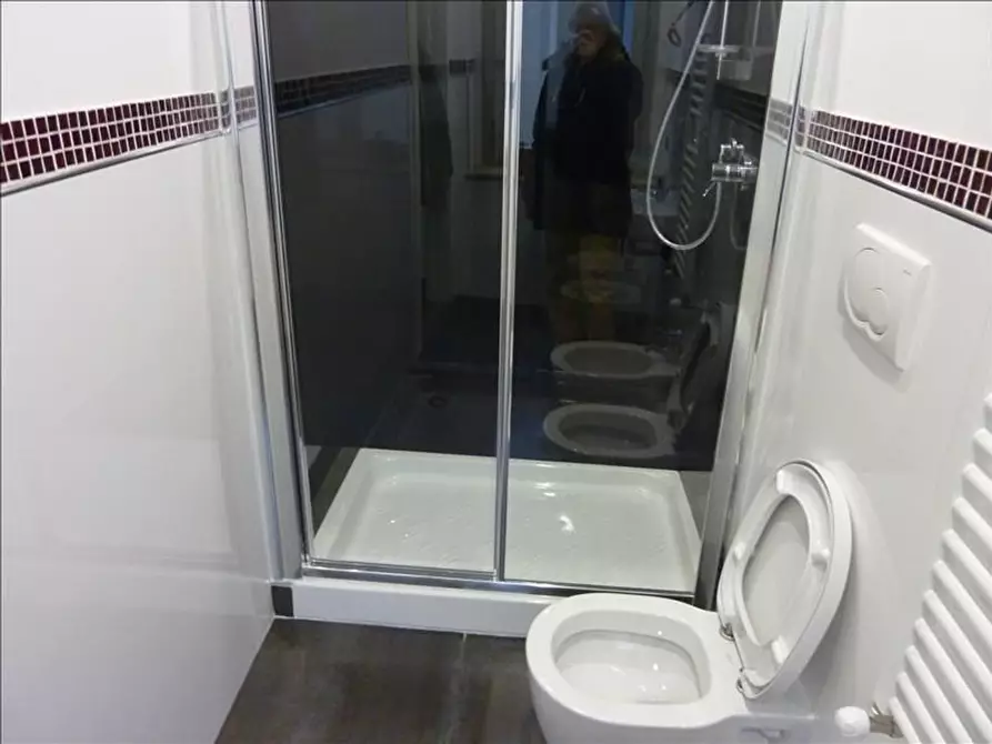 Immagine 28 di Appartamento in vendita  a Siena