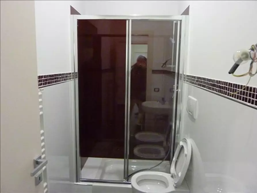 Immagine 18 di Appartamento in vendita  a Siena