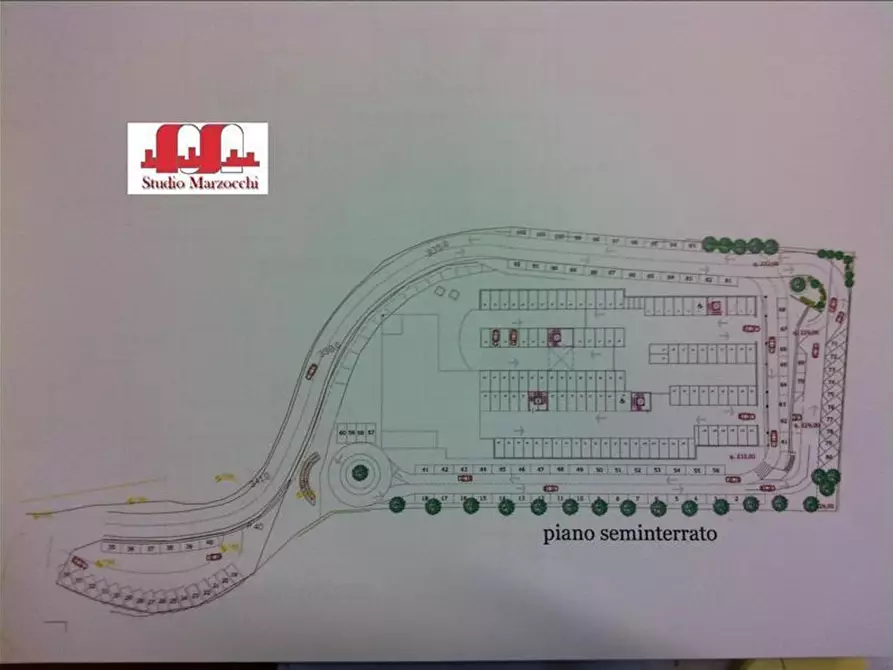 Immagine 4 di Locale commerciale in vendita  a Siena