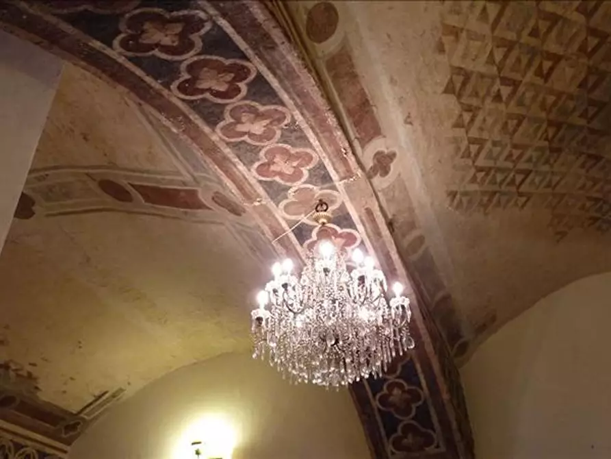 Immagine 4 di Appartamento in vendita  a Siena