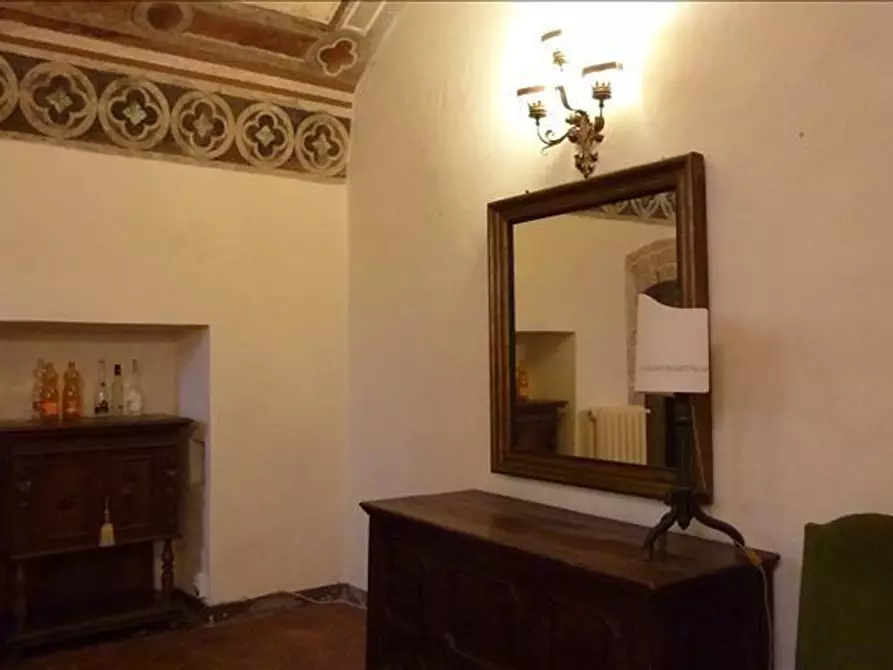 Immagine 22 di Appartamento in vendita  a Siena