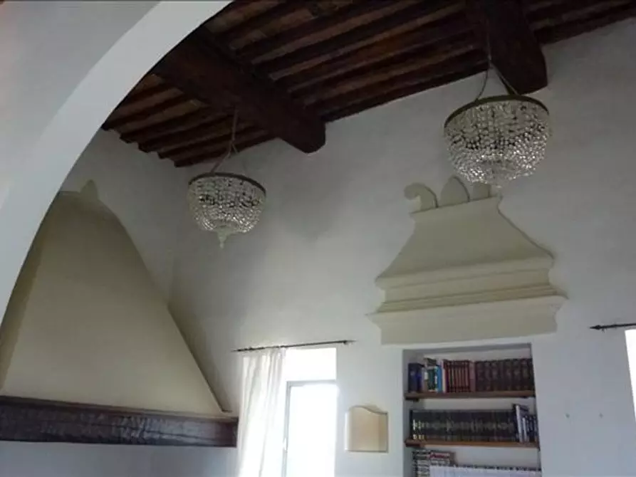 Immagine 3 di Appartamento in vendita  a Siena