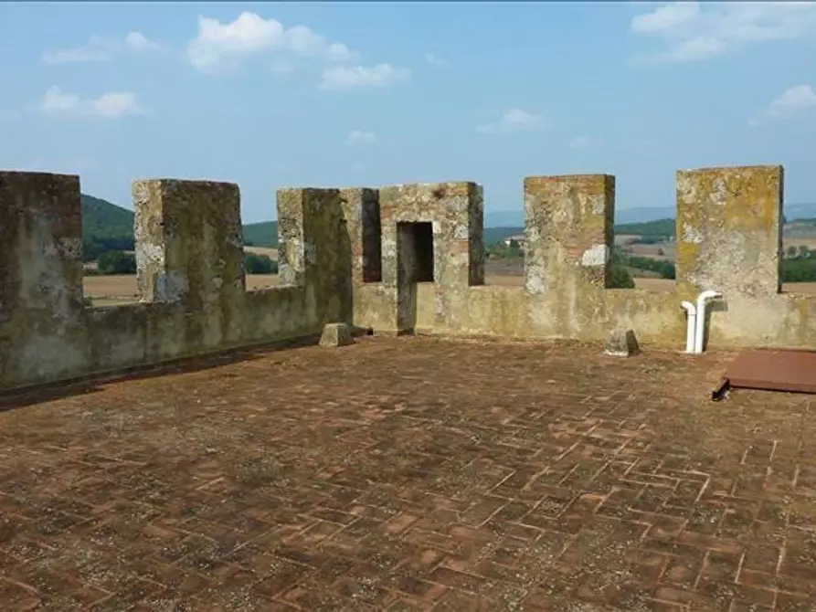 Immagine 17 di Appartamento in vendita  a Siena