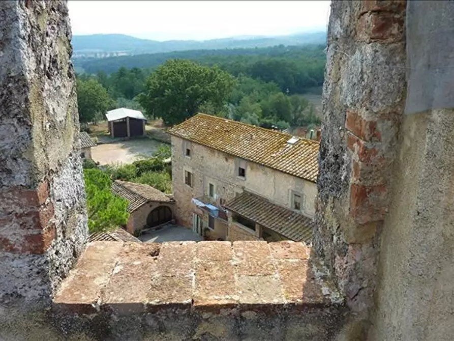 Immagine 18 di Appartamento in vendita  a Siena