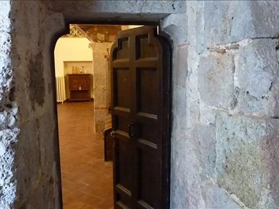 Immagine 25 di Appartamento in vendita  a Siena