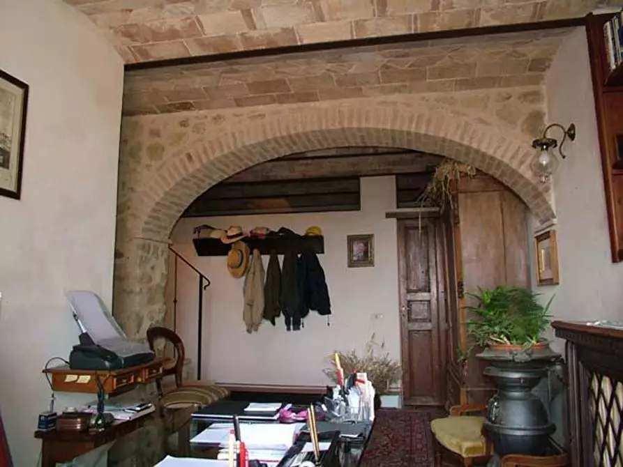 Immagine 23 di Appartamento in vendita  a Casole D'elsa