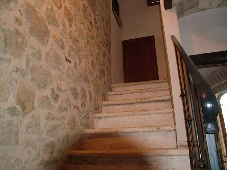 Immagine 31 di Appartamento in vendita  a Casole D'elsa