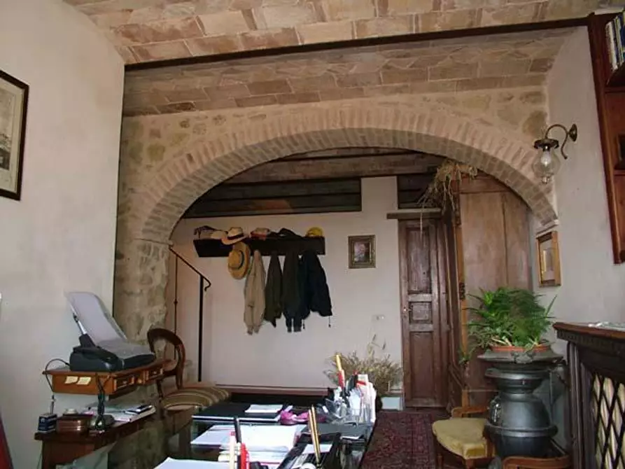 Immagine 34 di Appartamento in vendita  a Casole D'elsa