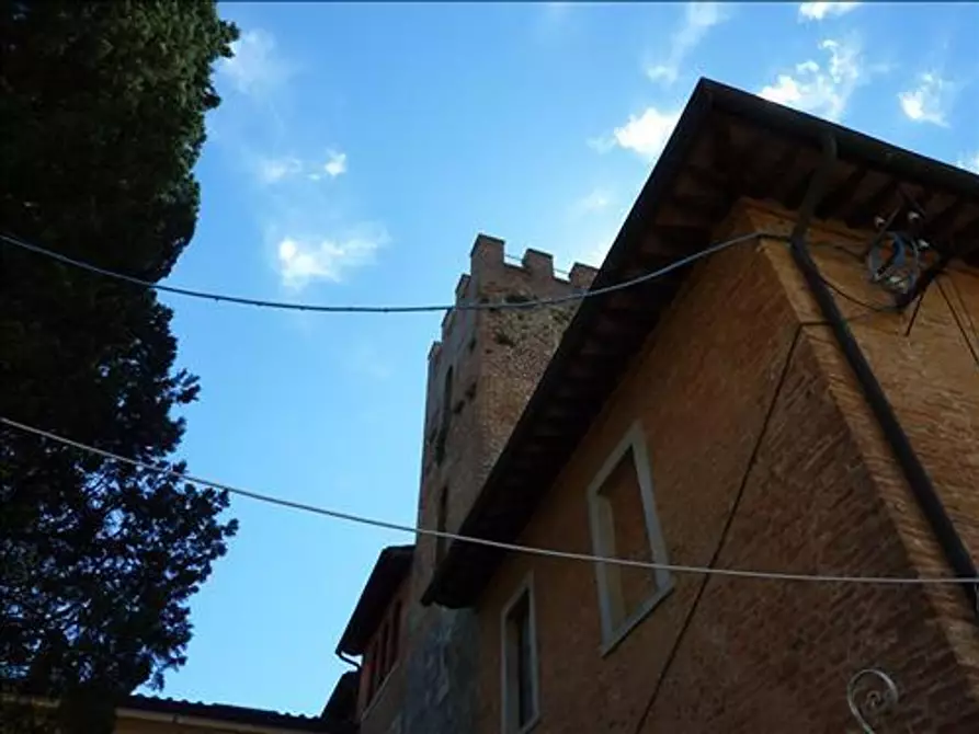 Immagine 8 di Appartamento in vendita  a Asciano