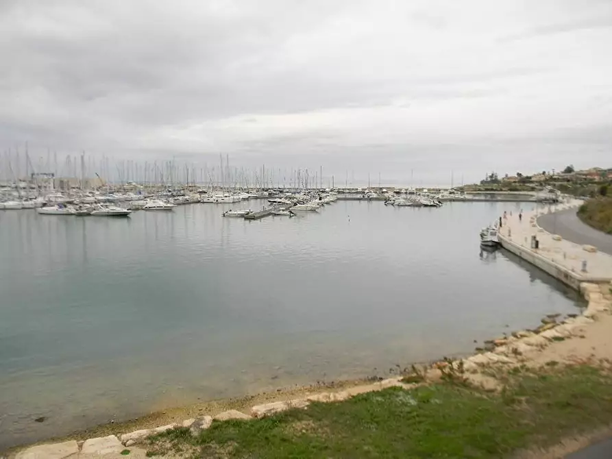 Immagine 6 di Terreno residenziale in vendita  a Ragusa