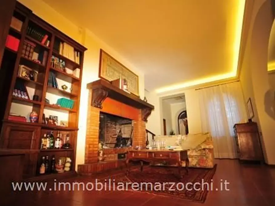 Immagine 21 di Villa in vendita  a Monteriggioni