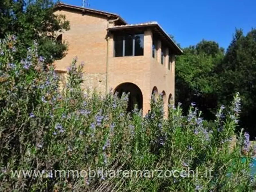 Immagine 19 di Villa in vendita  a Monteriggioni
