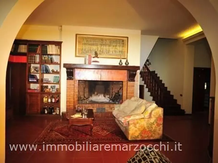 Immagine 5 di Villa in vendita  a Monteriggioni