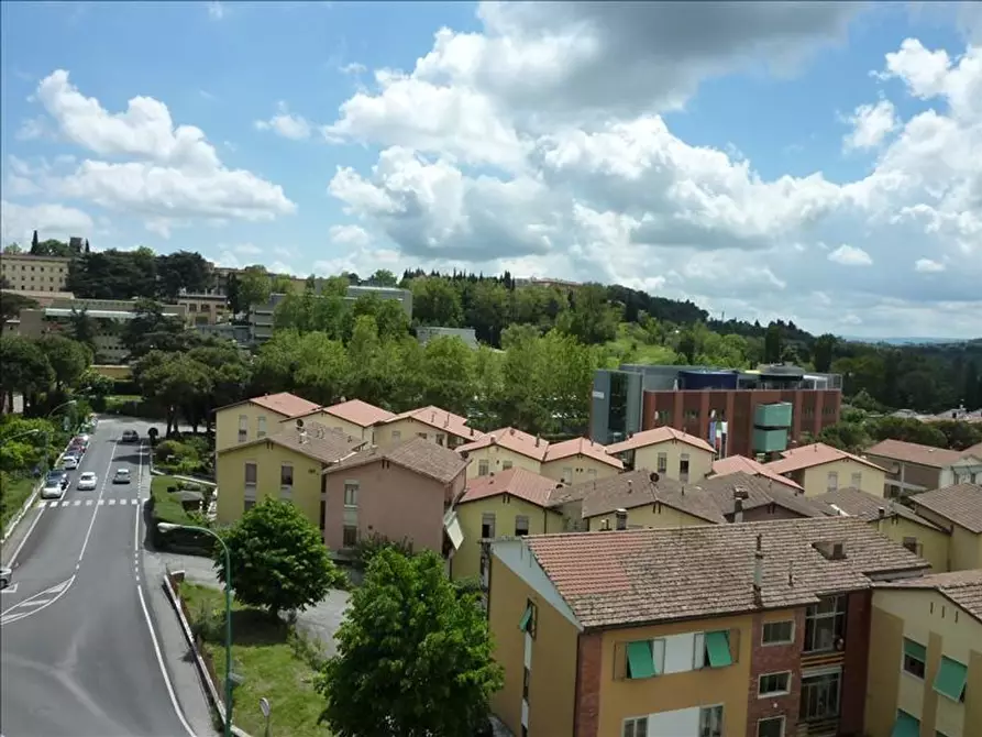 Immagine 8 di Appartamento in affitto  a Siena