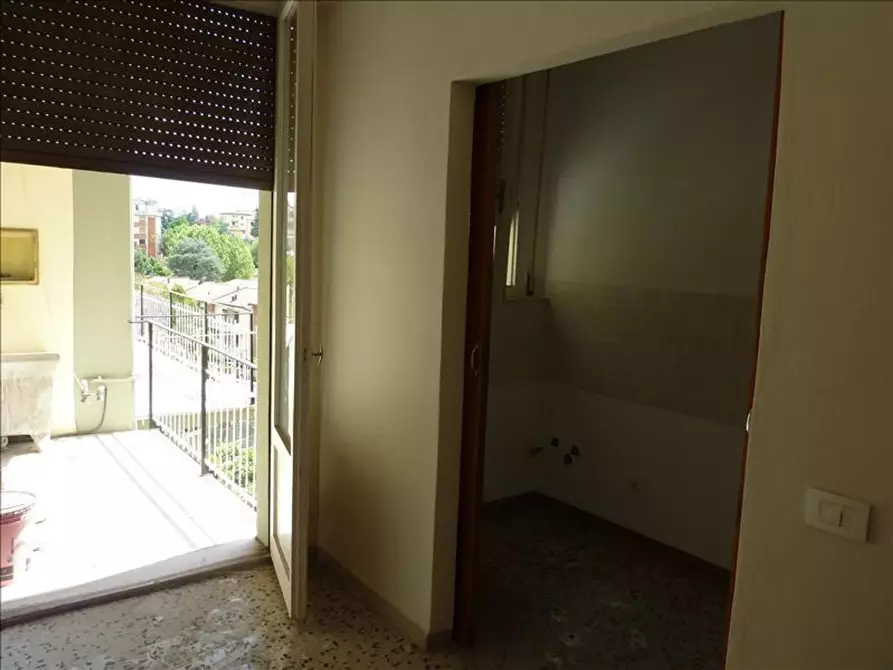 Immagine 5 di Appartamento in affitto  a Siena