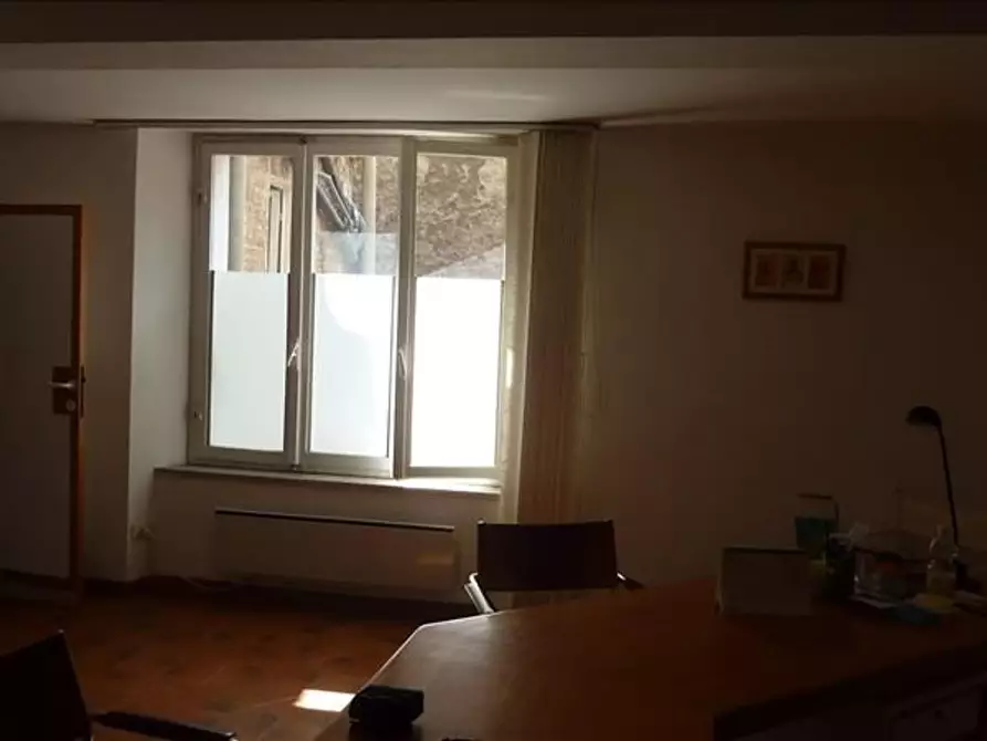 Immagine 5 di Appartamento in vendita  a Siena