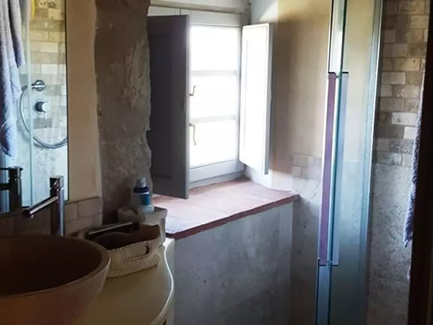 Immagine 11 di Appartamento in vendita  a Monteriggioni