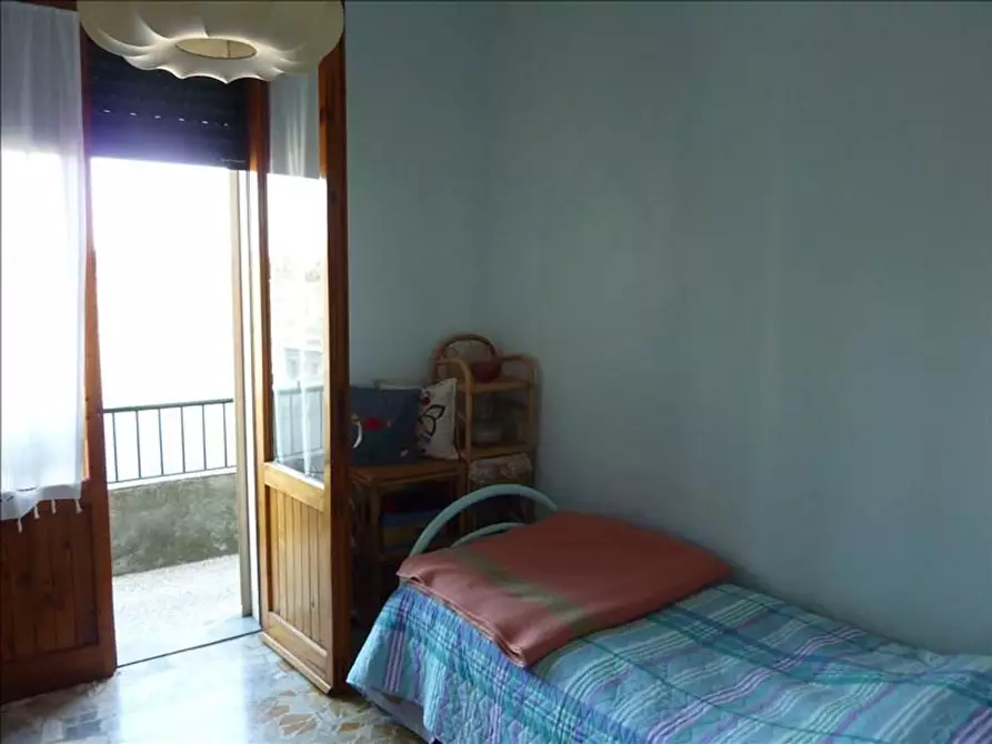 Immagine 13 di Appartamento in vendita  a Siena