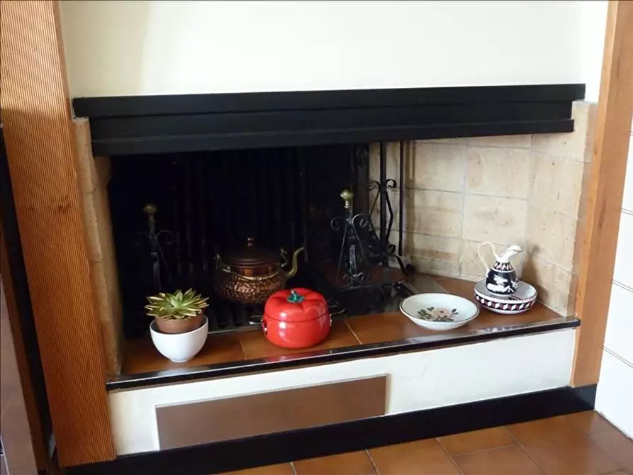 Immagine 8 di Appartamento in vendita  a Siena