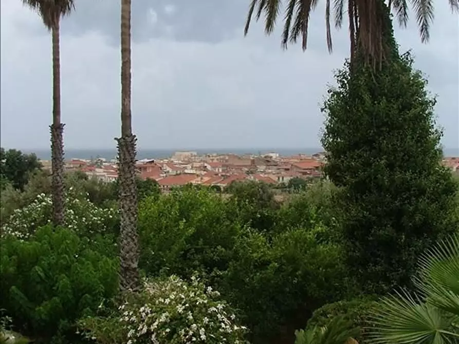 Immagine 2 di Villa in vendita  a Ragusa