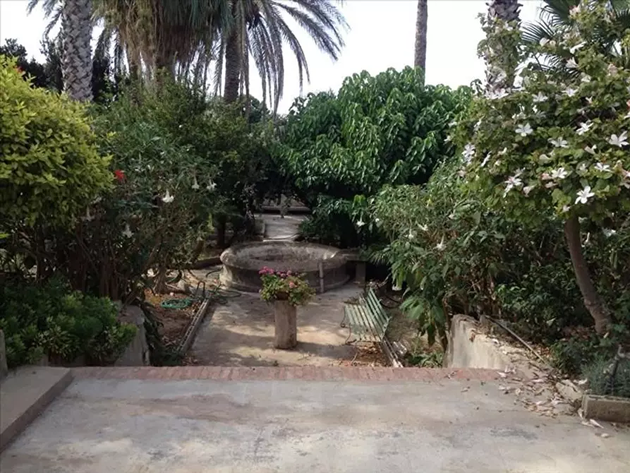 Immagine 16 di Villa in vendita  a Ragusa