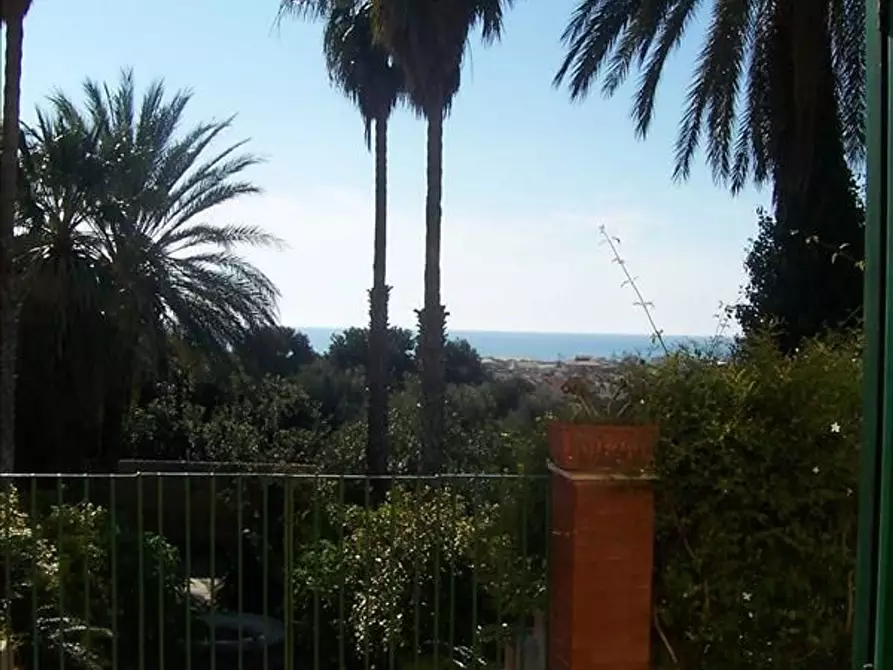 Immagine 29 di Villa in vendita  a Ragusa