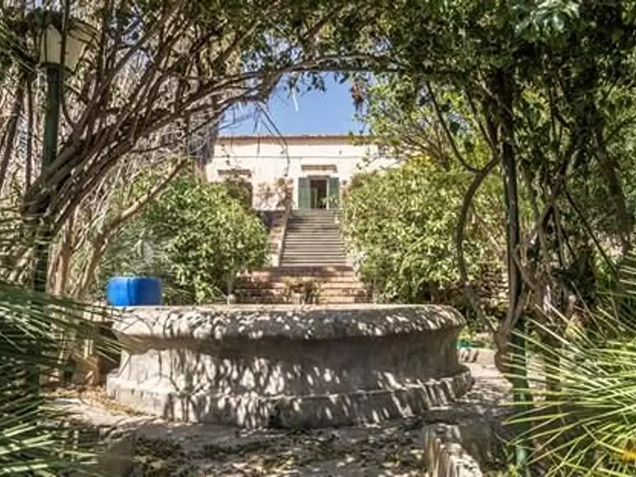 Immagine 7 di Villa in vendita  a Ragusa