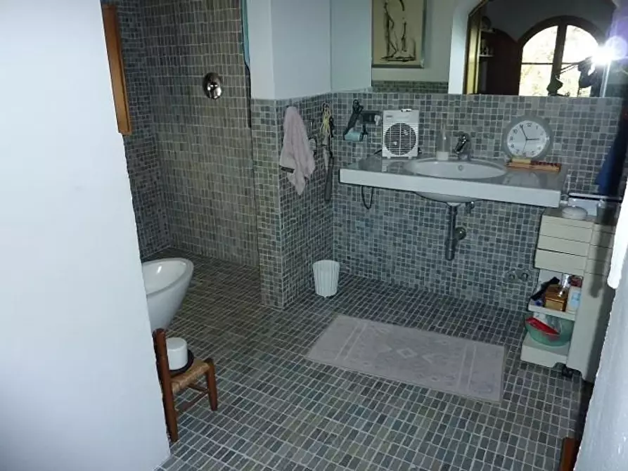 Immagine 37 di Appartamento in vendita  a Murlo