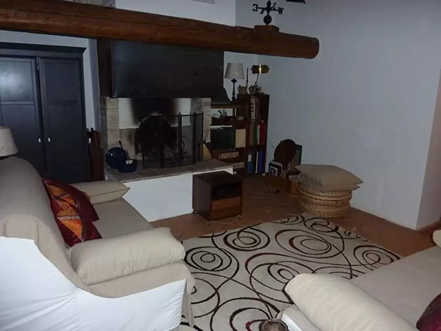 Immagine 1 di Appartamento in vendita  a Murlo