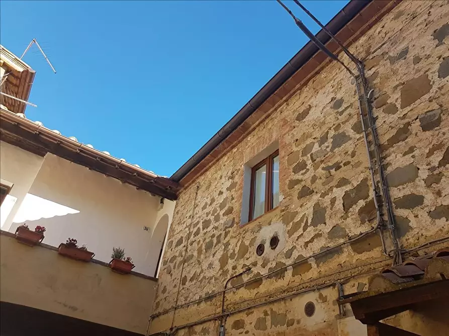 Immagine 11 di Appartamento in affitto  a Siena