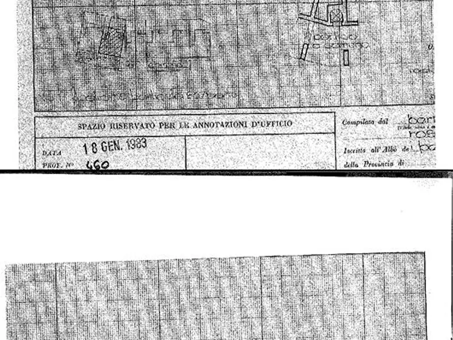 Immagine 21 di Appartamento in vendita  a Siena