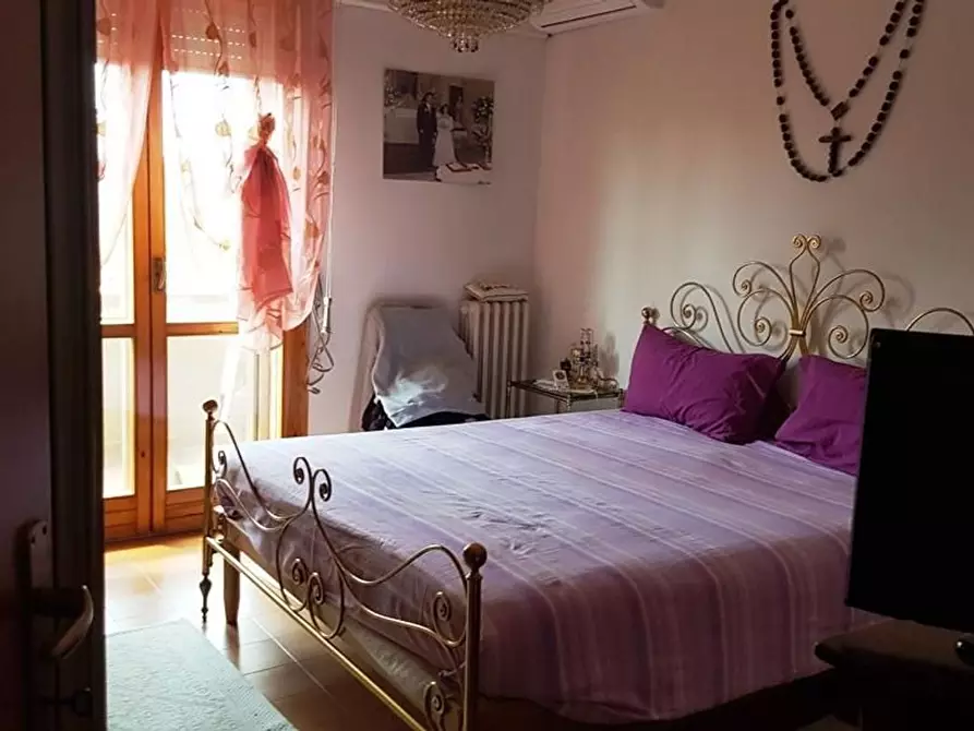 Immagine 14 di Appartamento in vendita  a Siena