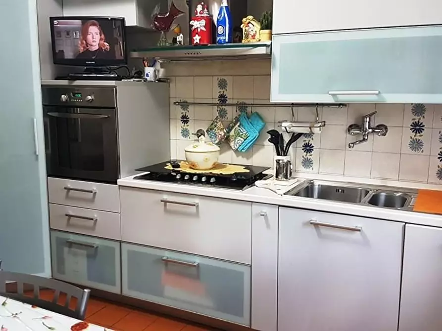 Immagine 10 di Appartamento in vendita  a Siena