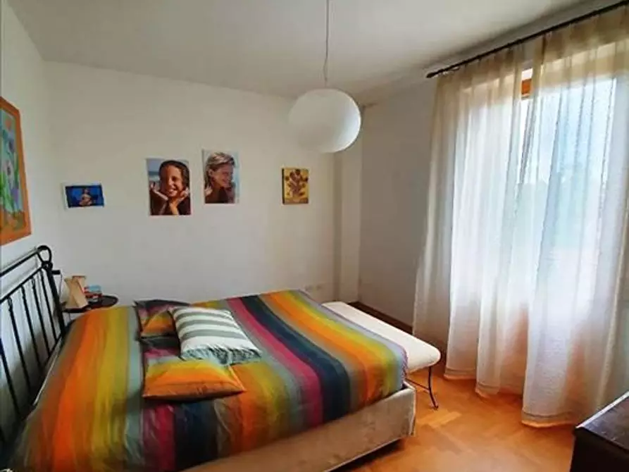 Immagine 11 di Appartamento in vendita  a Siena