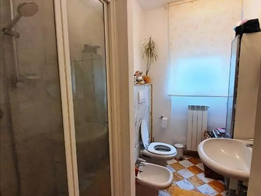 Immagine 14 di Appartamento in vendita  a Siena