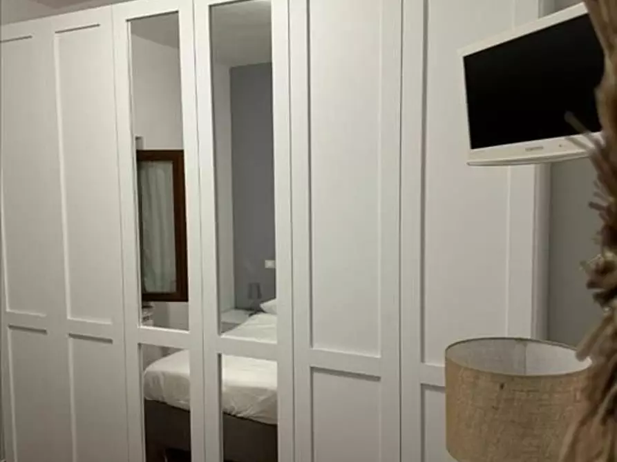 Immagine 8 di Appartamento in vendita  a Siena