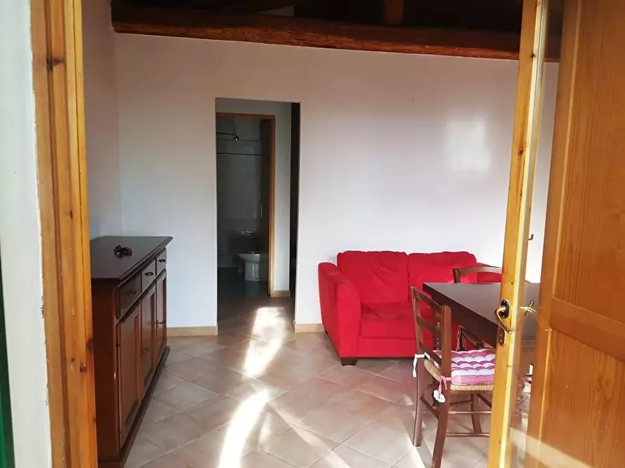 Immagine 3 di Appartamento in vendita  a Siena