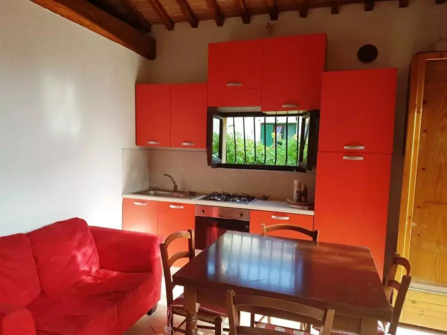 Immagine 4 di Appartamento in vendita  a Siena