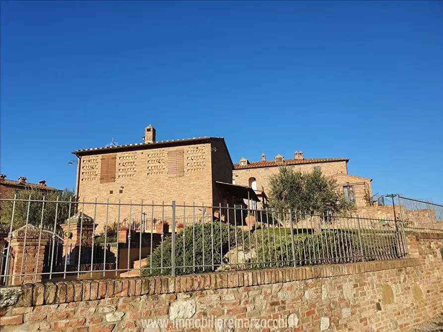 Immagine 3 di Rustico / casale in vendita  a Asciano