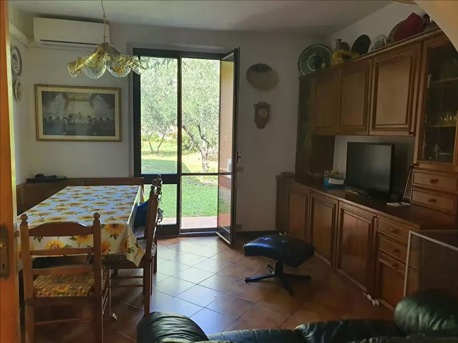 Immagine 9 di Villa in vendita  a Sovicille