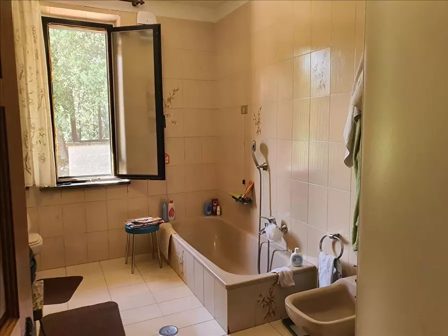 Immagine 11 di Villa in vendita  a Sovicille