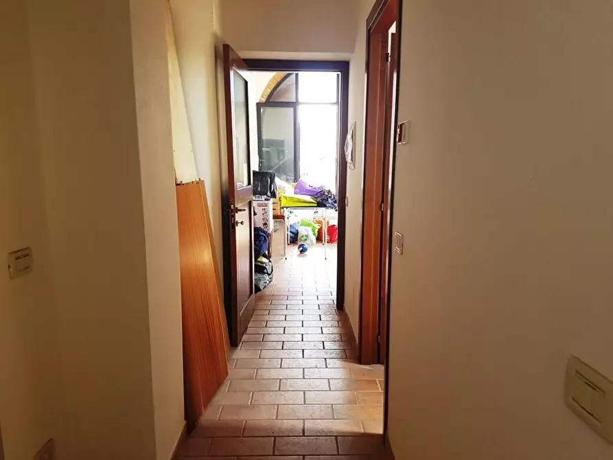 Immagine 11 di Casa colonica in vendita  a Poggibonsi