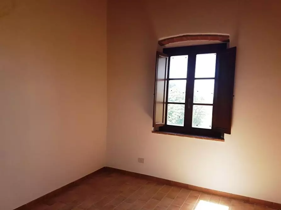 Immagine 20 di Casa colonica in vendita  a Poggibonsi