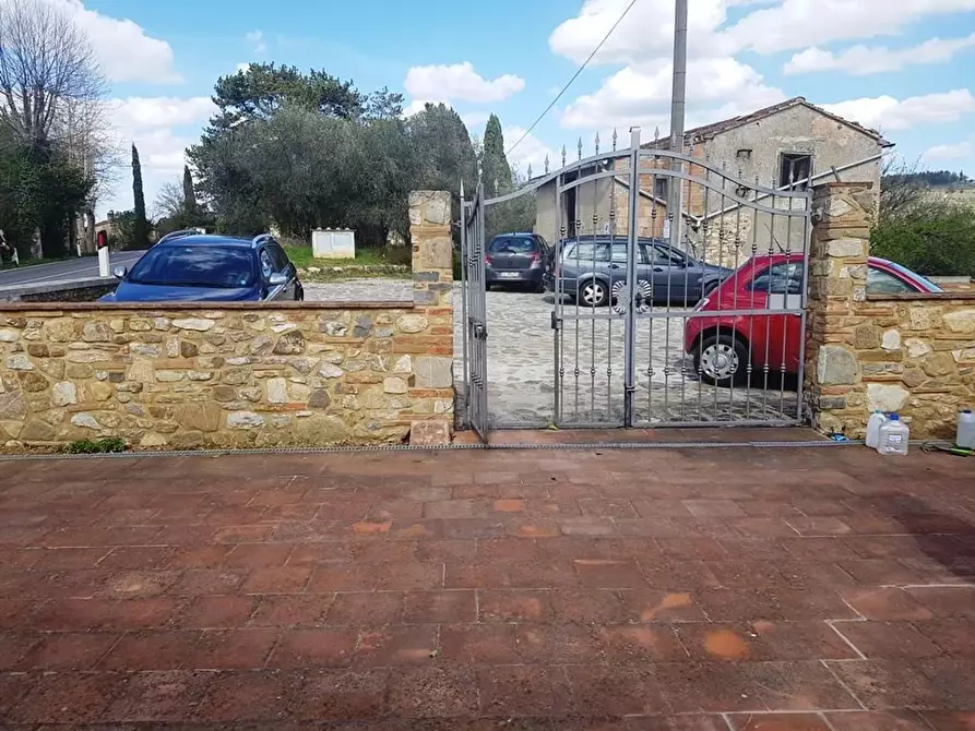 Immagine 29 di Casa colonica in vendita  a Poggibonsi