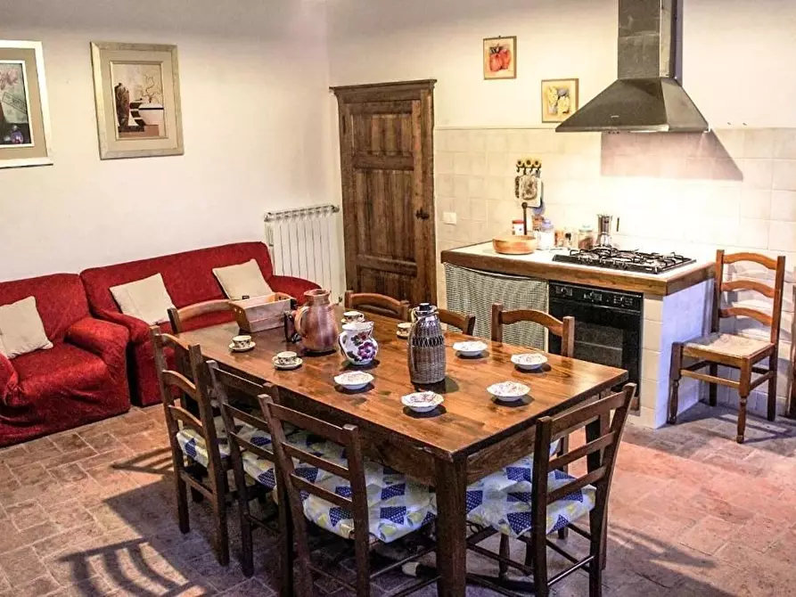 Immagine 10 di Villa in vendita  a Sovicille