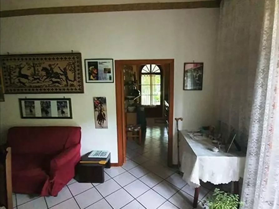 Immagine 9 di Villa in vendita  a Murlo
