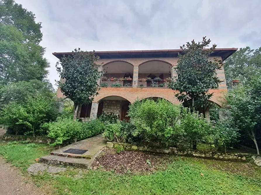 Immagine 1 di Villa in vendita  a Murlo