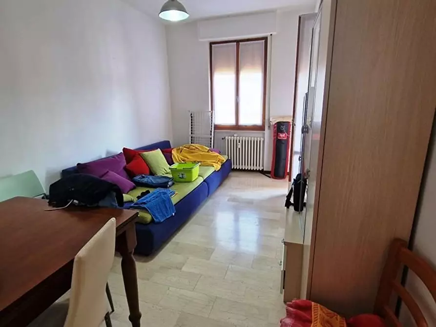 Immagine 4 di Appartamento in vendita  a Siena